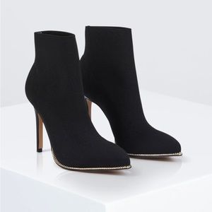 HILSTON BOOTIE 
by  BCBG Generation